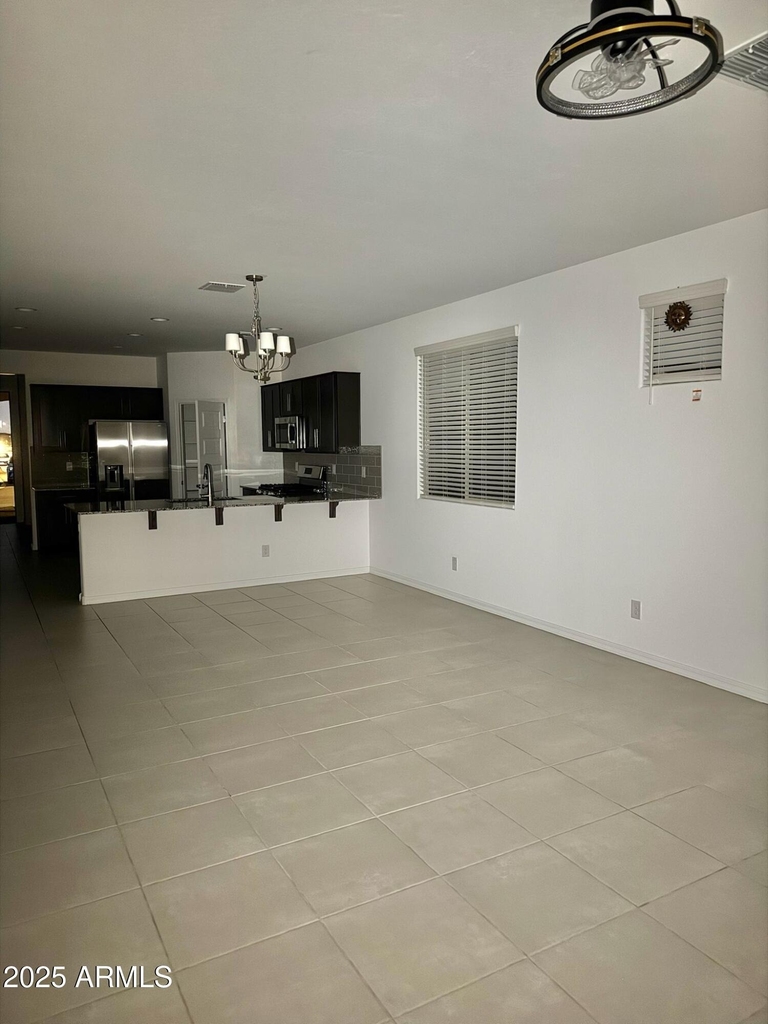8905 W Orange Drive - Photo 11