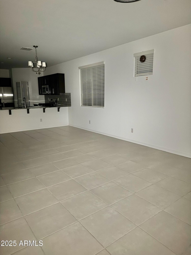 8905 W Orange Drive - Photo 10
