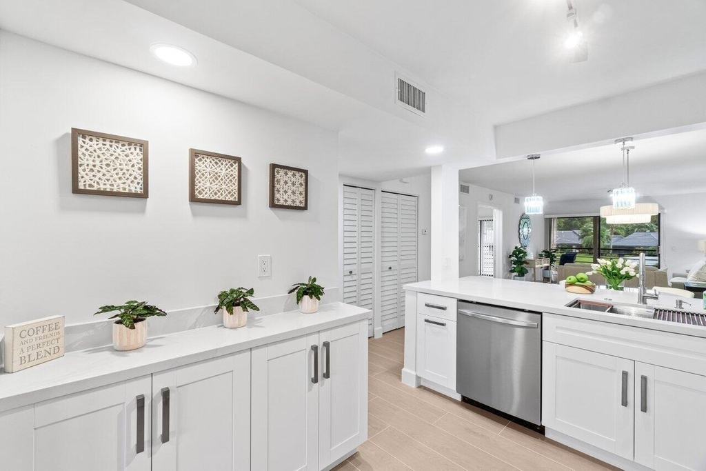 10092 Cedar Point Boulevard - Photo 12