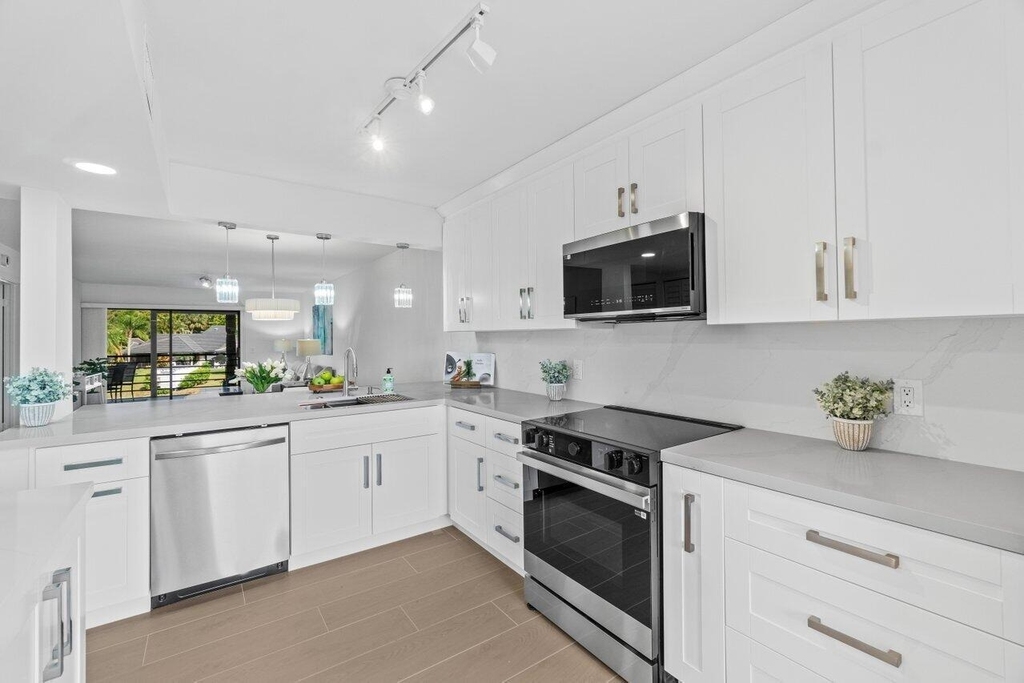 10092 Cedar Point Boulevard - Photo 17