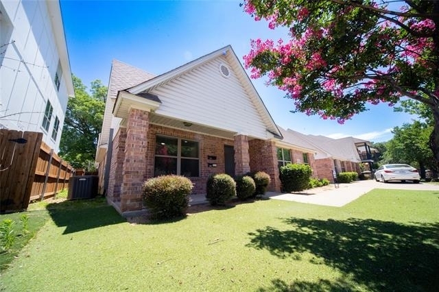 3233 S University Drive - Photo 2