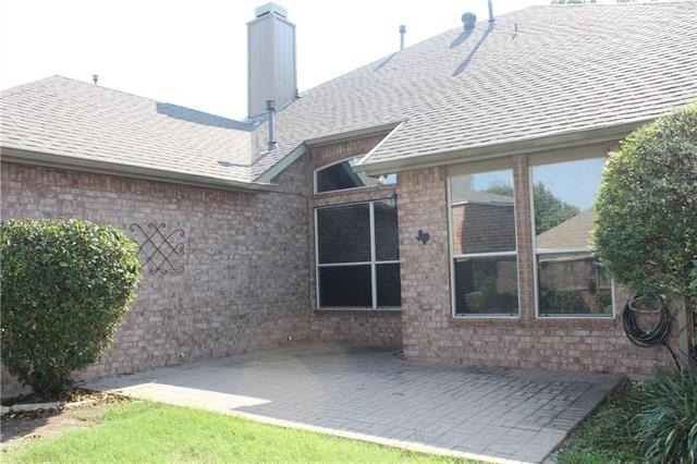 630 Waterview Drive - Photo 2