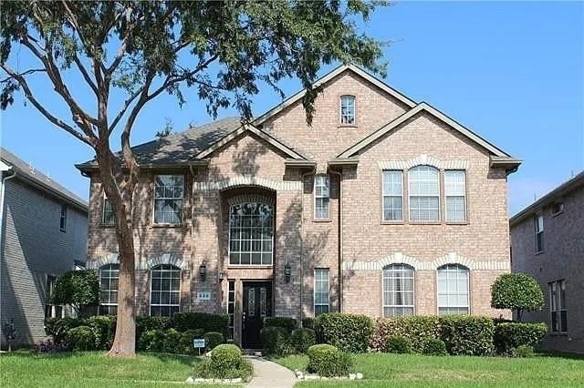 630 Waterview Drive - Photo 0