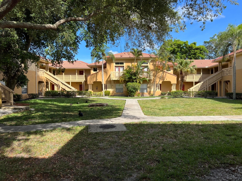 4751 Via Palm Lakes - Photo 3