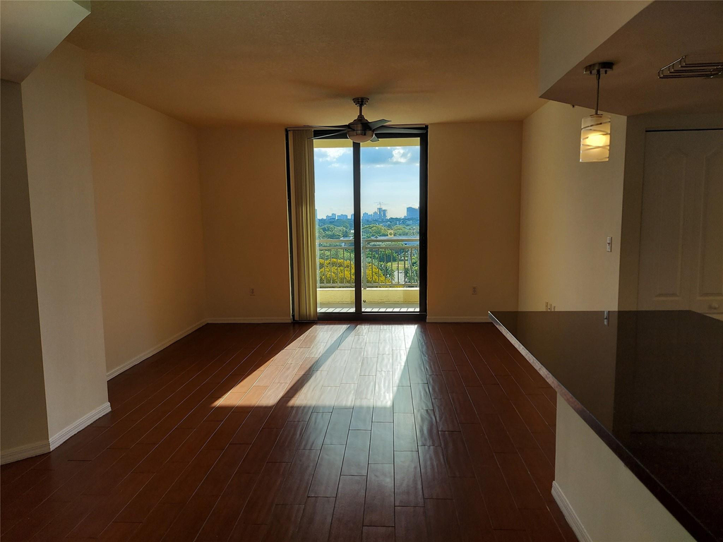 110 N Federal Highway - Photo 4