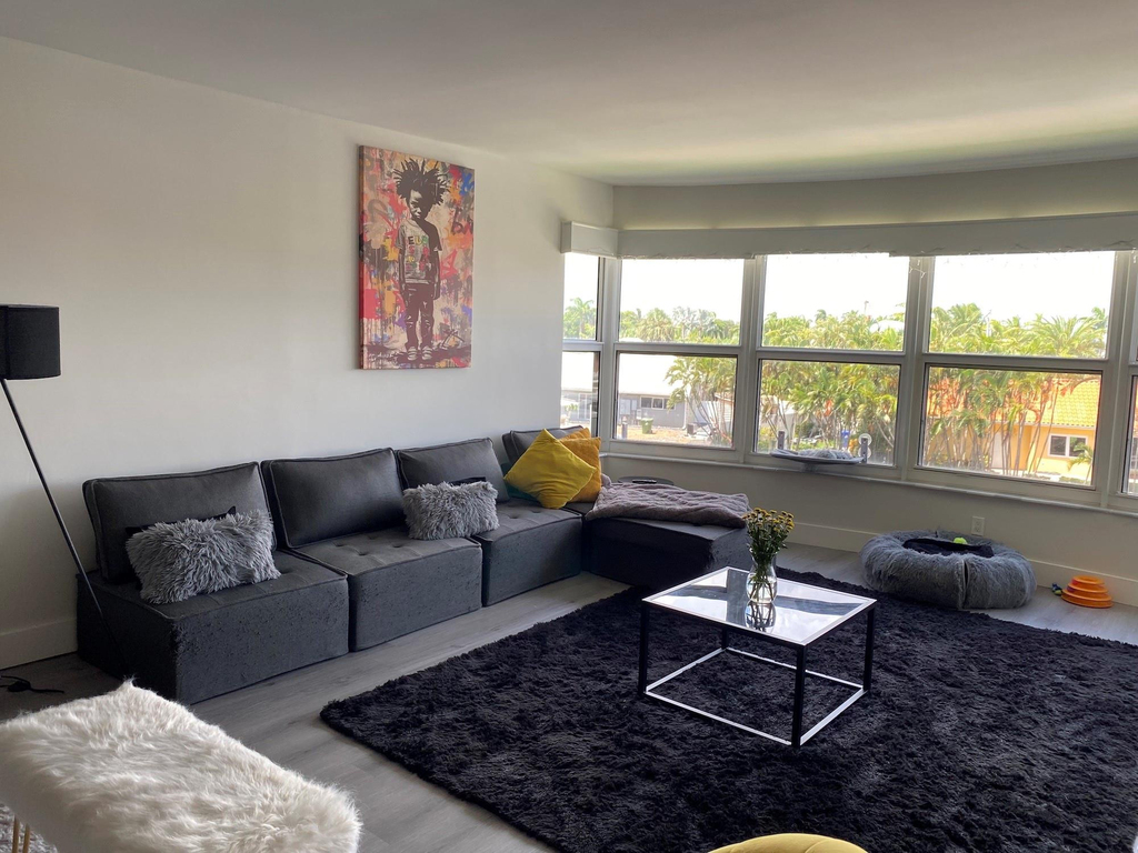 3031 Ne 51st Street - Photo 0