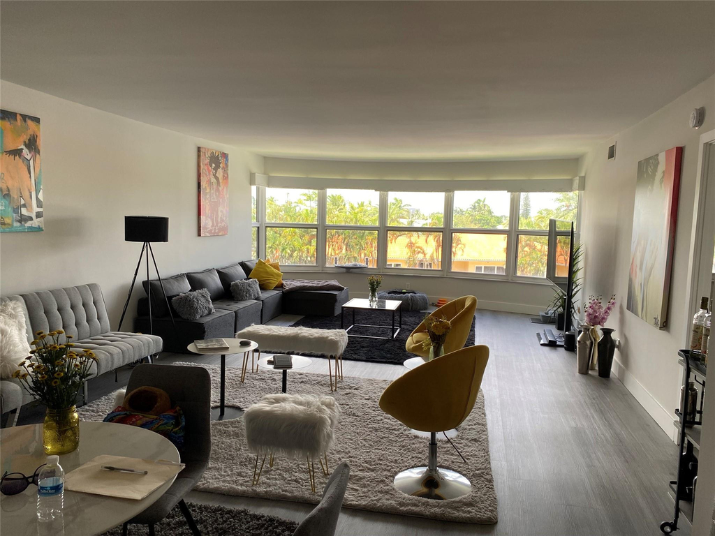 3031 Ne 51st Street - Photo 2