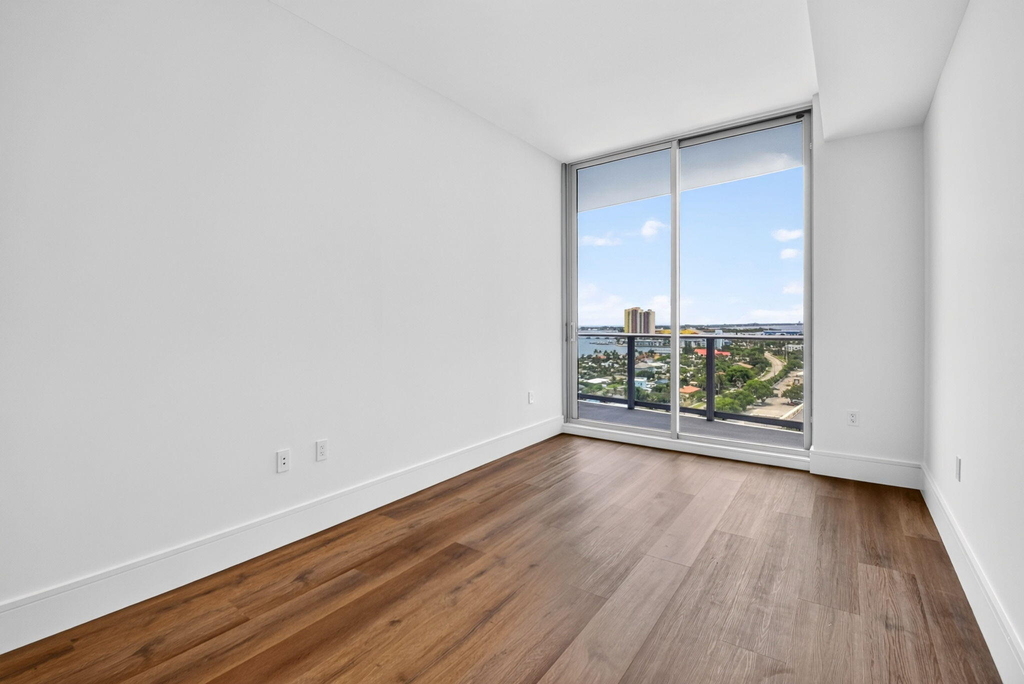 220 Lake Shore Drive - Photo 35