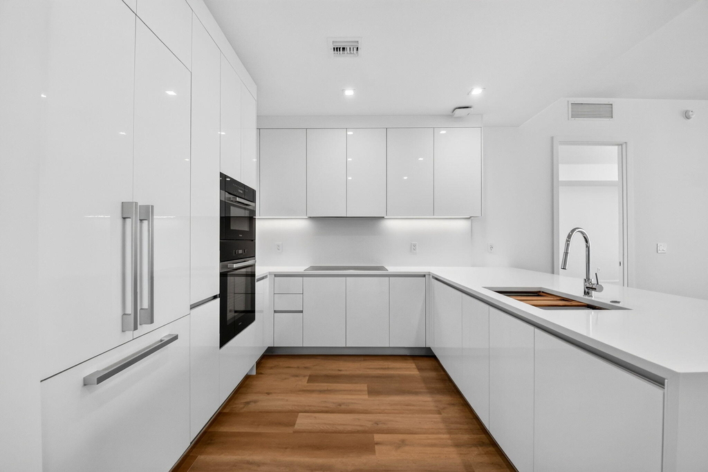 220 Lake Shore Drive - Photo 14