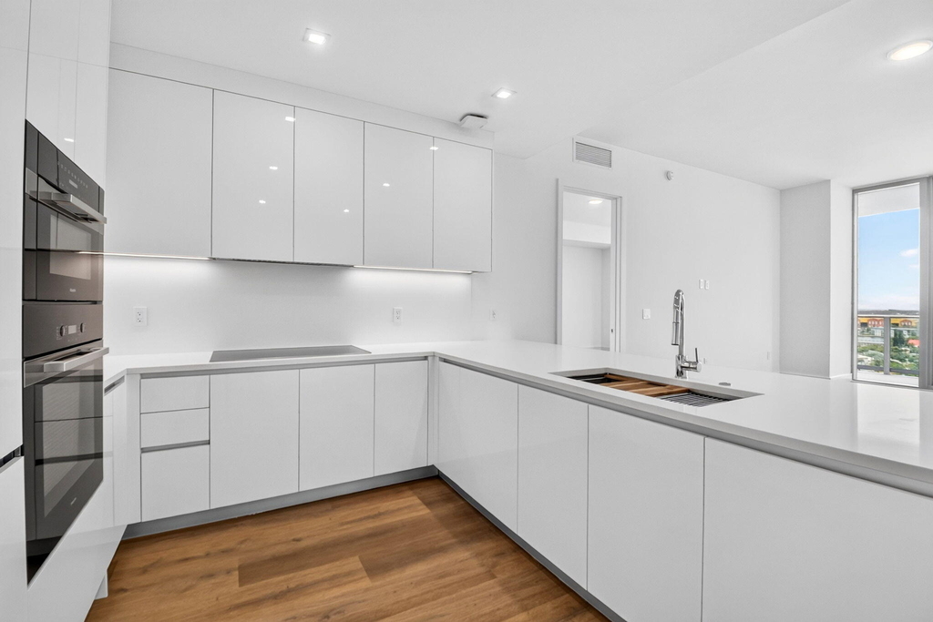 220 Lake Shore Drive - Photo 15