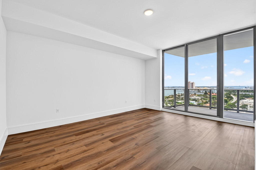 220 Lake Shore Drive - Photo 22