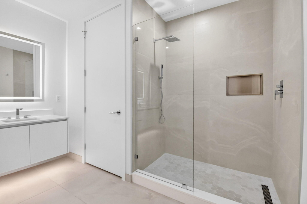 220 Lake Shore Drive - Photo 30