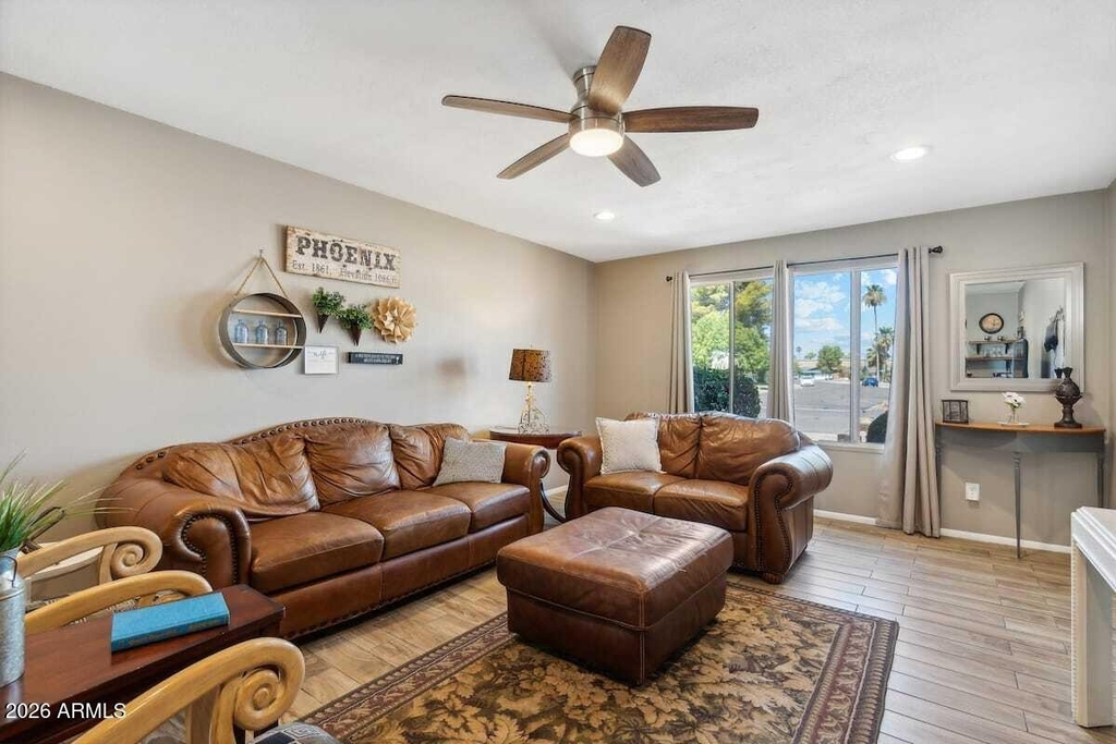 3209 S Los Feliz Drive - Photo 5