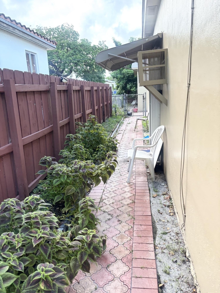 1885 Ne 177th Street - Photo 14