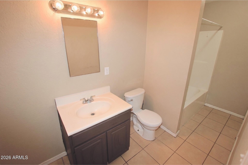 2747 E Chipman Road - Photo 5