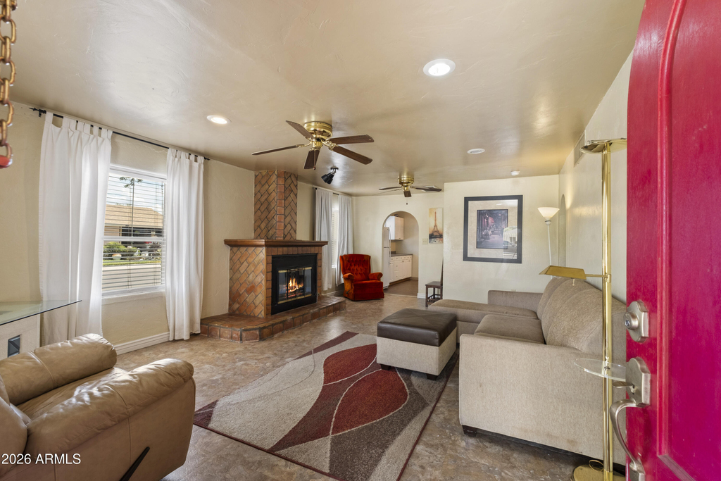 1001 S Roosevelt Street - Photo 1