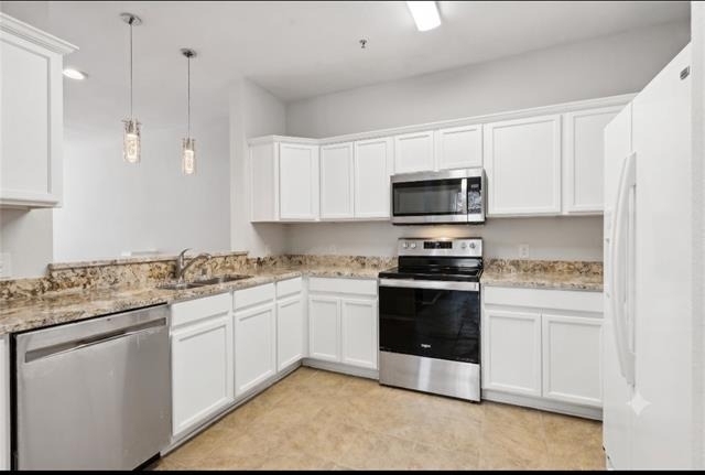 2316 Stoneleigh Place - Photo 5