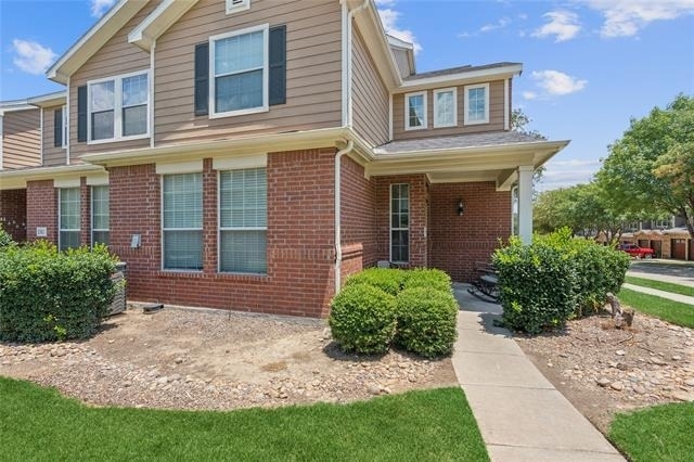 2316 Stoneleigh Place - Photo 21