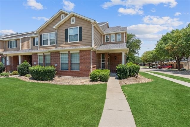 2316 Stoneleigh Place - Photo 19