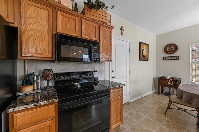 1905 Francis Court - Photo 10