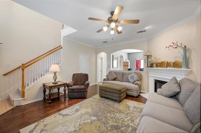 1905 Francis Court - Photo 4