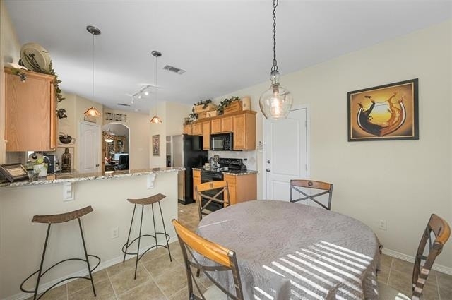 1905 Francis Court - Photo 9