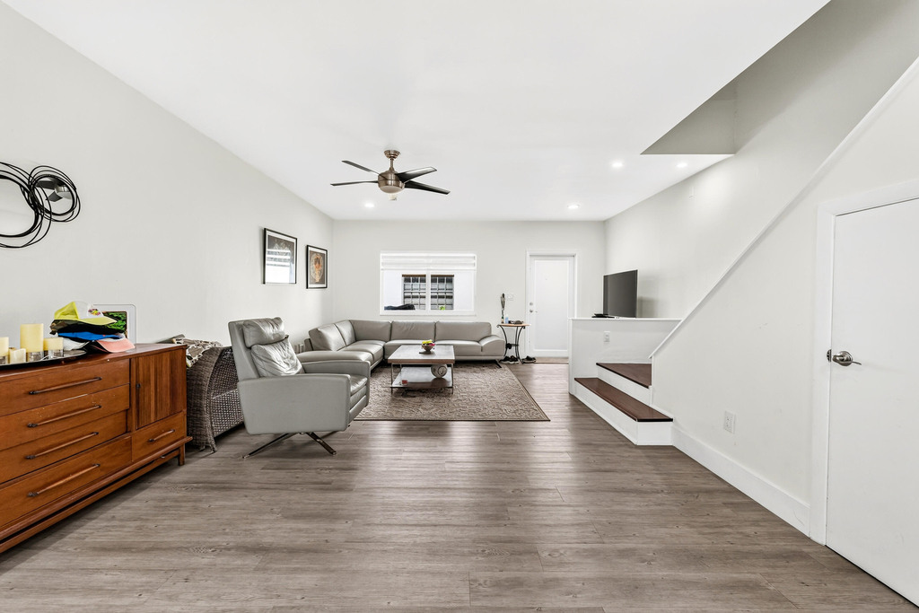 8956 Collins Avenue - Photo 12