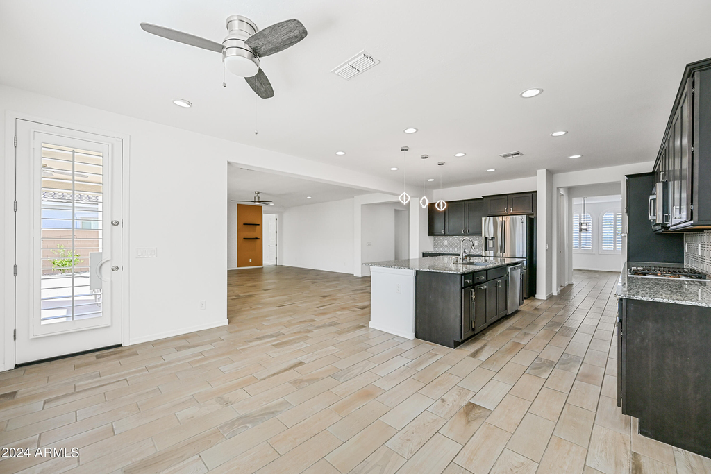 14049 W Desert Hollow Drive - Photo 13
