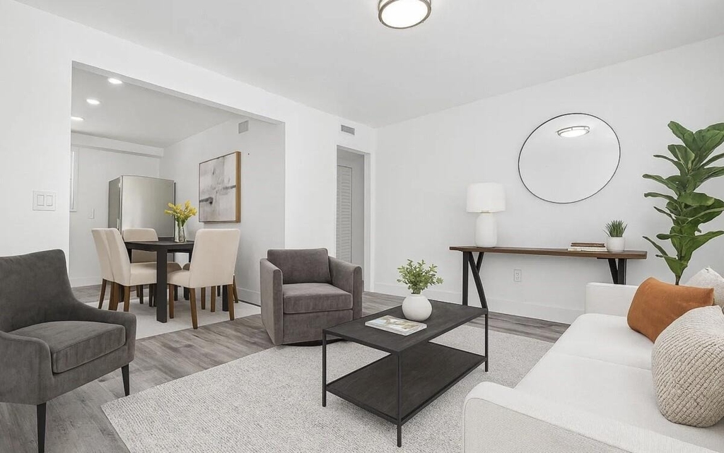 2447 Roosevelt Street - Photo 4