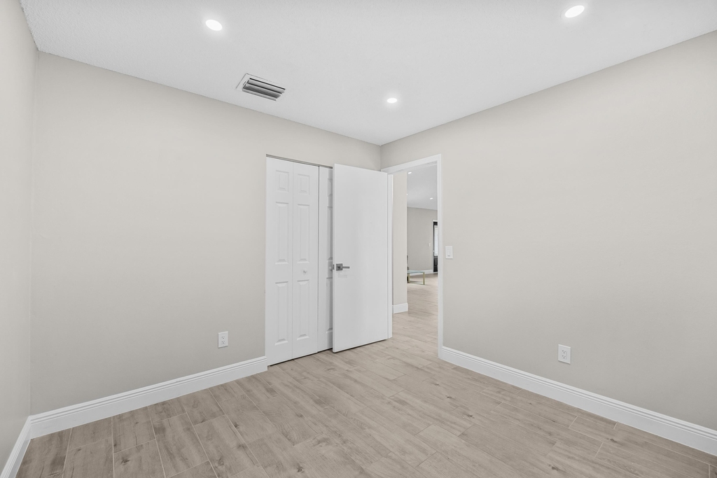 265 Sw Dalton Circle - Photo 19