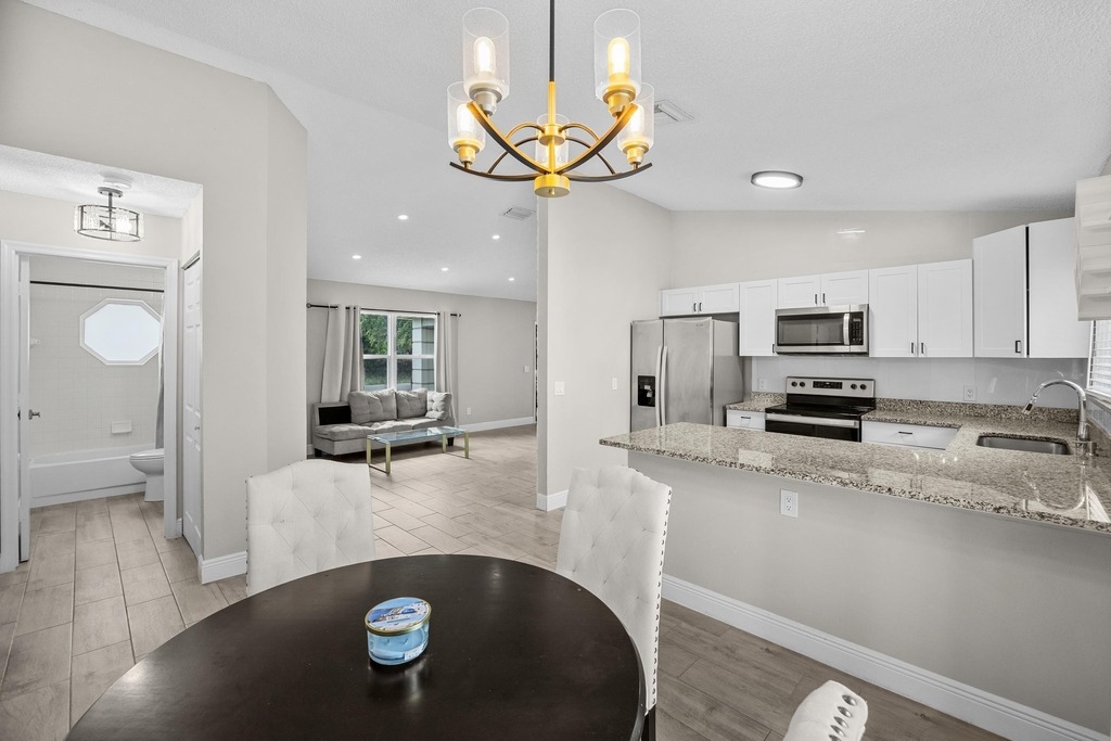 265 Sw Dalton Circle - Photo 10