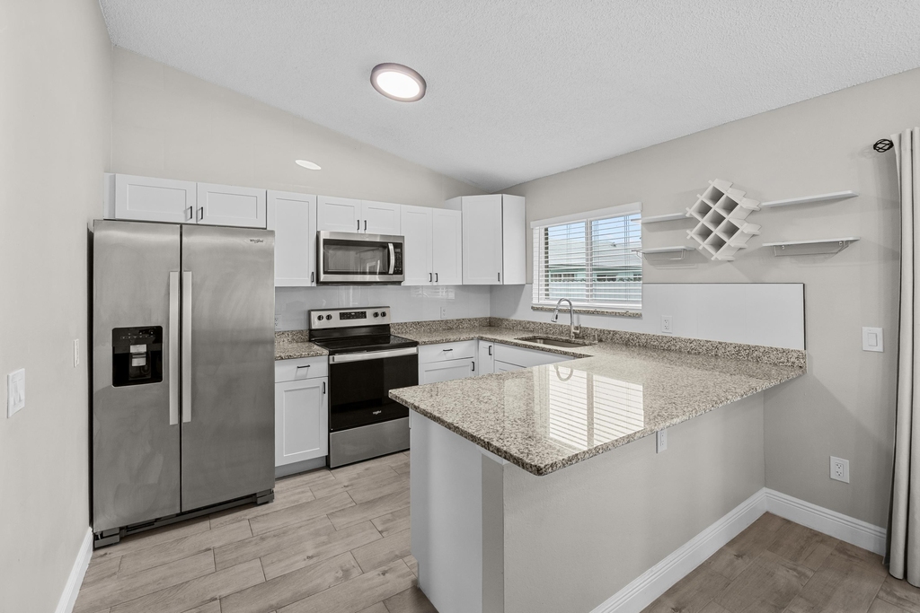 265 Sw Dalton Circle - Photo 6
