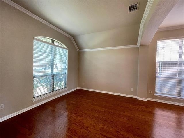 2902 Madison Drive - Photo 3