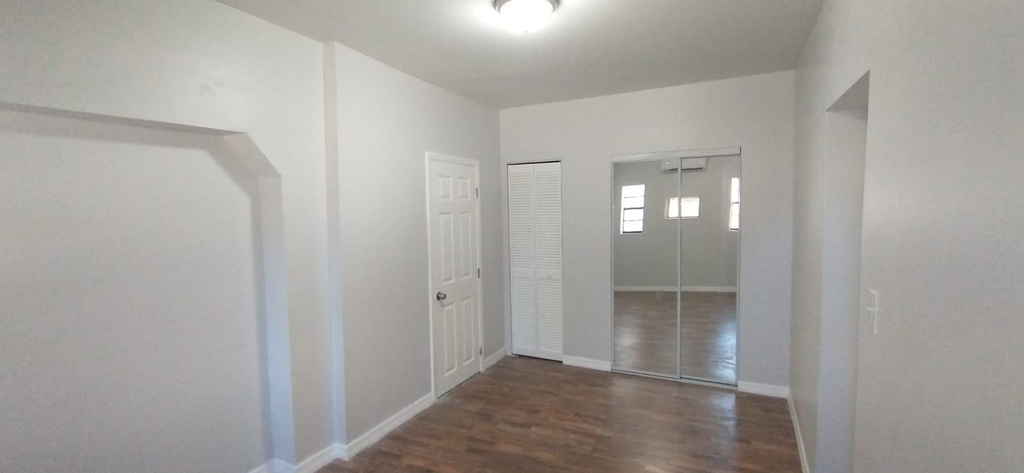 31 Edmund Road - Photo 2