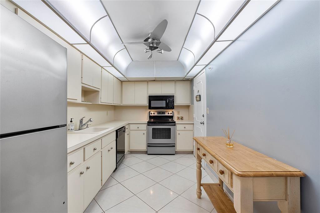 405 N Ocean Boulevard - Photo 11