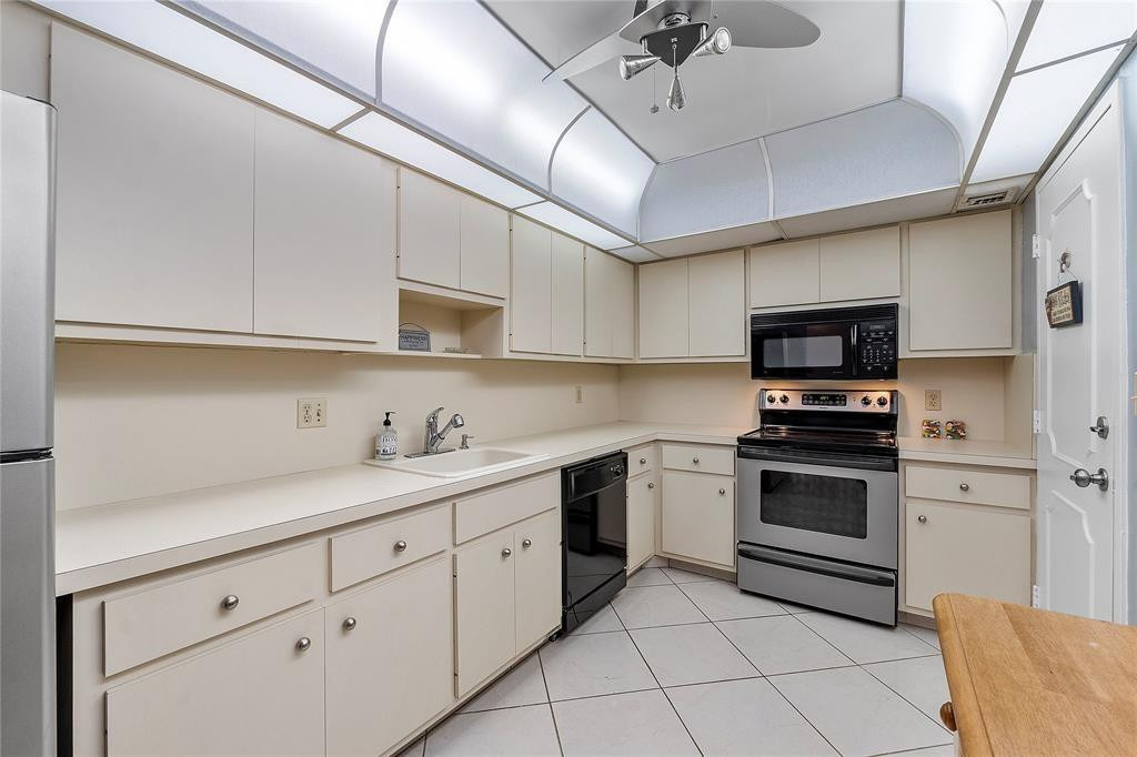 405 N Ocean Boulevard - Photo 12