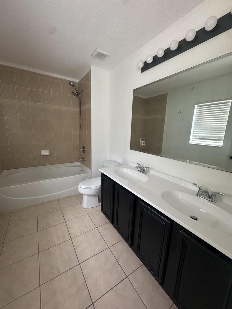 1733 Pointe West Way - Photo 16