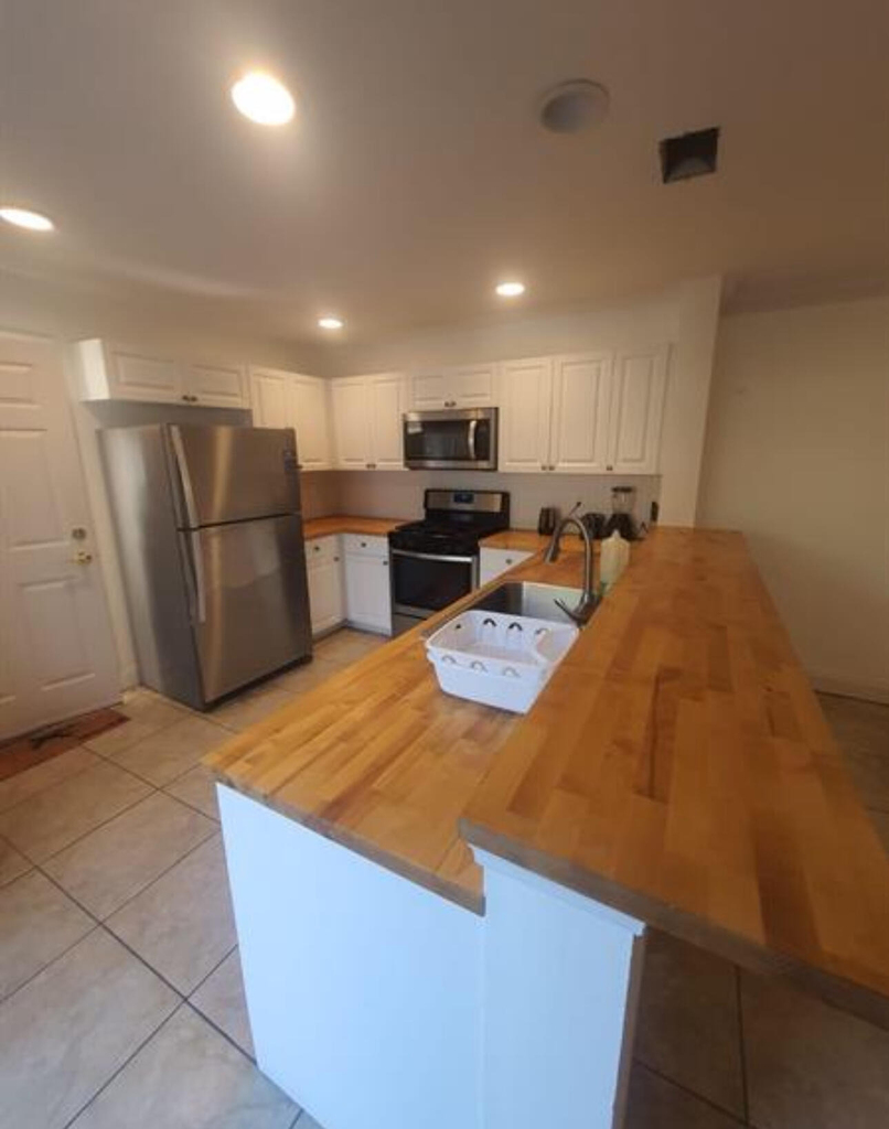 1733 Pointe West Way - Photo 12