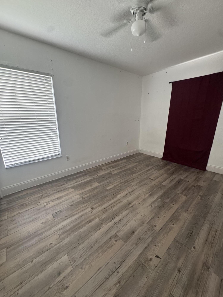1733 Pointe West Way - Photo 18