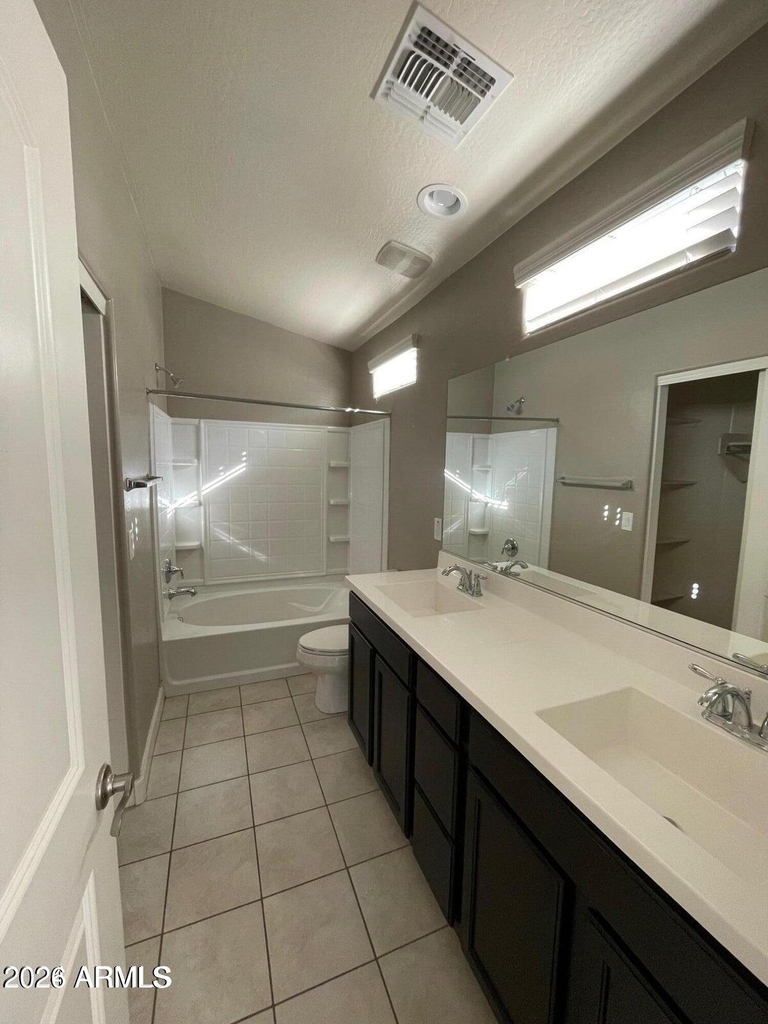 2150 W Alameda Road - Photo 3