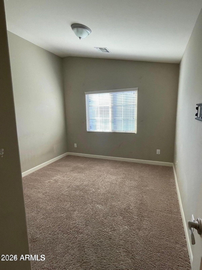 2150 W Alameda Road - Photo 11