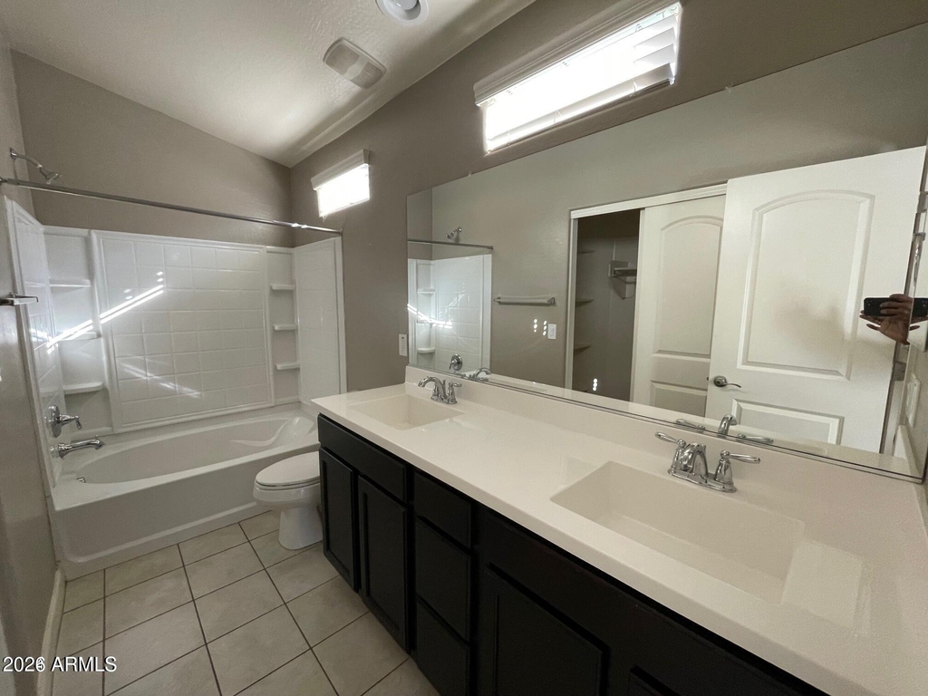 2150 W Alameda Road - Photo 4