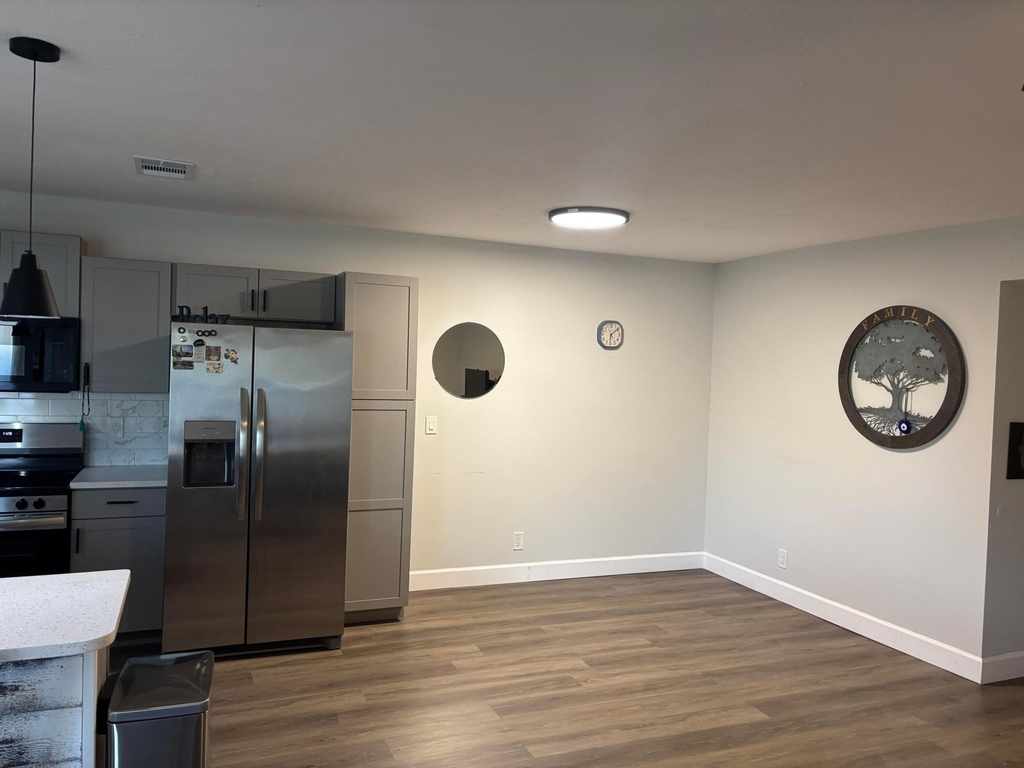 211 Country Lane - Photo 5