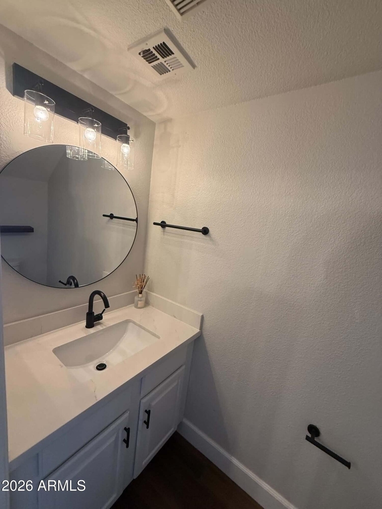 1505 N Center Street - Photo 8