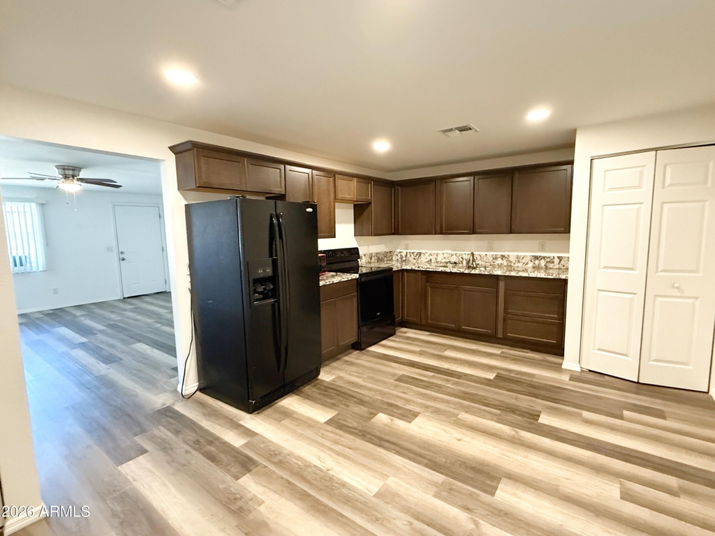 2027 N 66th Drive - Photo 6