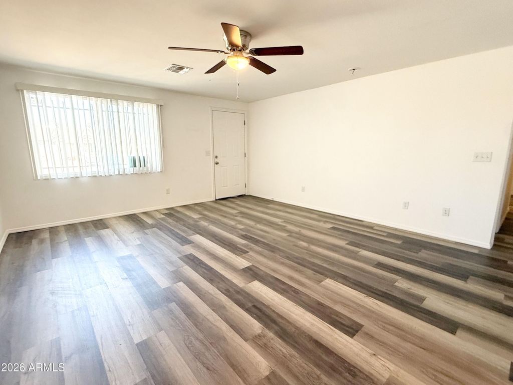 2027 N 66th Drive - Photo 4