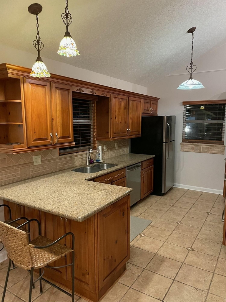 232 Maplecrest Circle - Photo 1