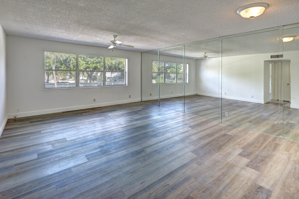 420 Se 2nd Avenue - Photo 5