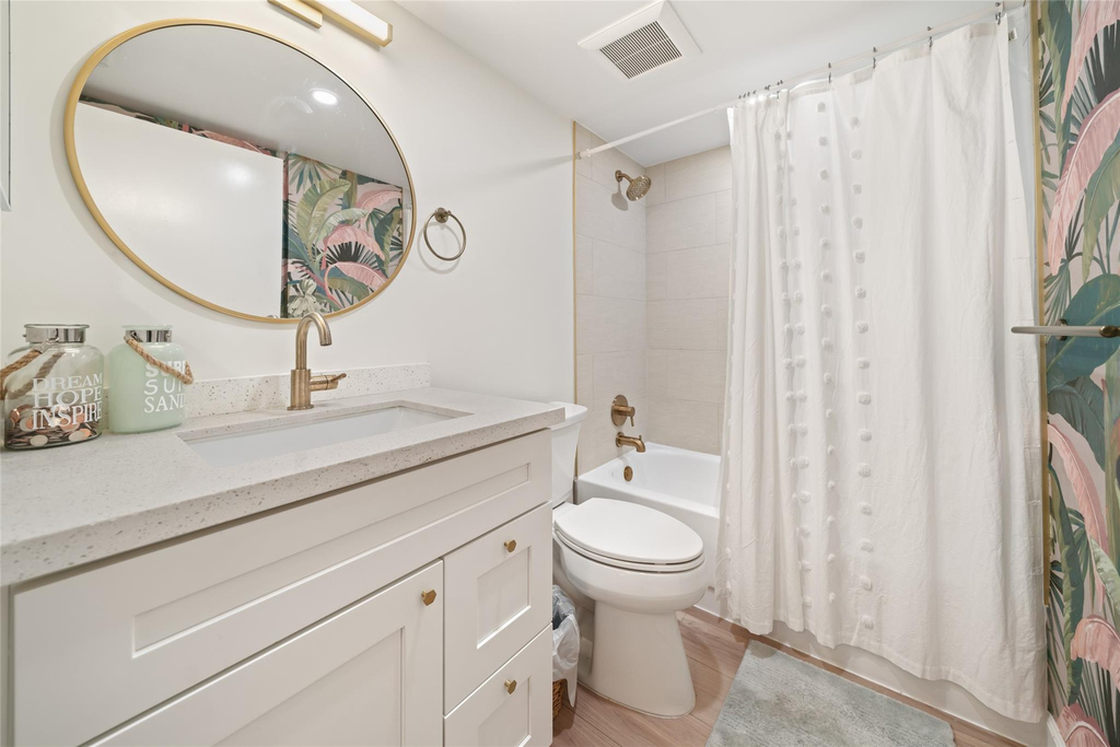 2240 N Cypress Bend Drive - Photo 16