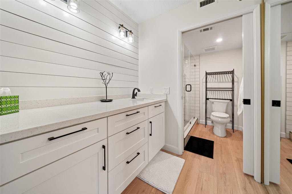 2240 N Cypress Bend Drive - Photo 19